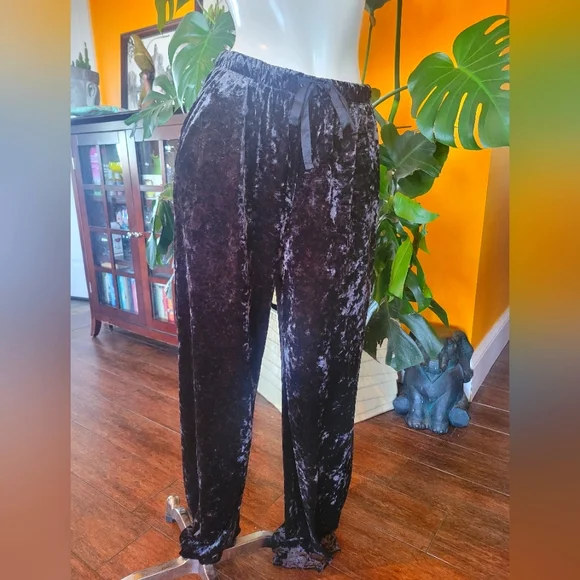 "Stars Above" Luxe Velour PJ Set - Picture 2 of 7